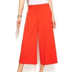 Wide leg gaucho pant in red